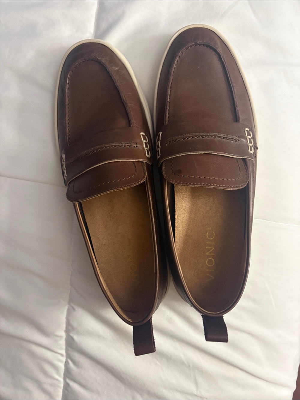NWOT Vionic Brown Leather Penny Loafers